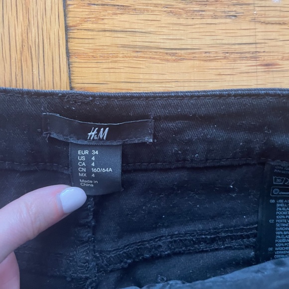 H&M short with lace - Picture 4 of 4